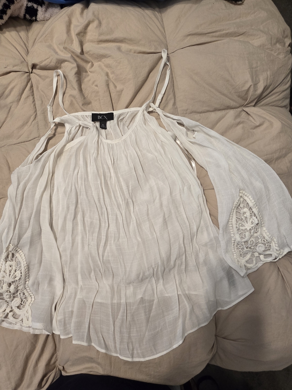 BCX White Cold-Shoulder Crochet-Trim Blouse